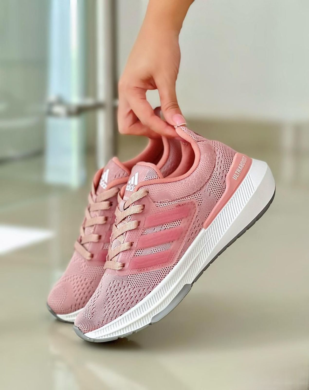 Tenis A003 Ultra Dama